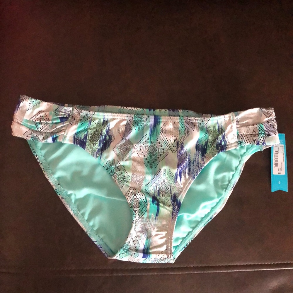 Ambrielle Pattern Hipster Swimsuit Bottom - Picture 3 of 4